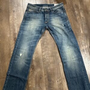 Diesel Men's Relaxed Faded Blue Jeans